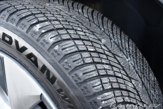 Tesla Model Y STANDARD RANGE 1M SoH 96% 2023