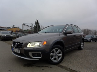 Volvo XC70 2,4 D 4X4, PLNÝ SERVIS