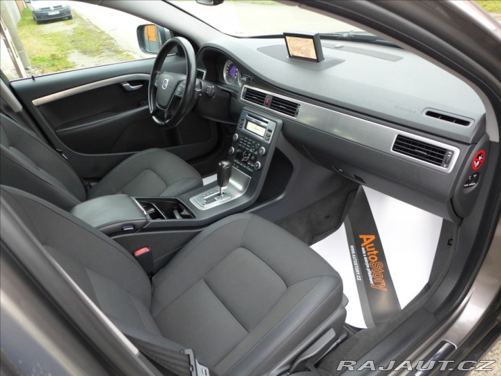 Volvo XC70 2,4 D 4X4, PLNÝ SERVIS 2011