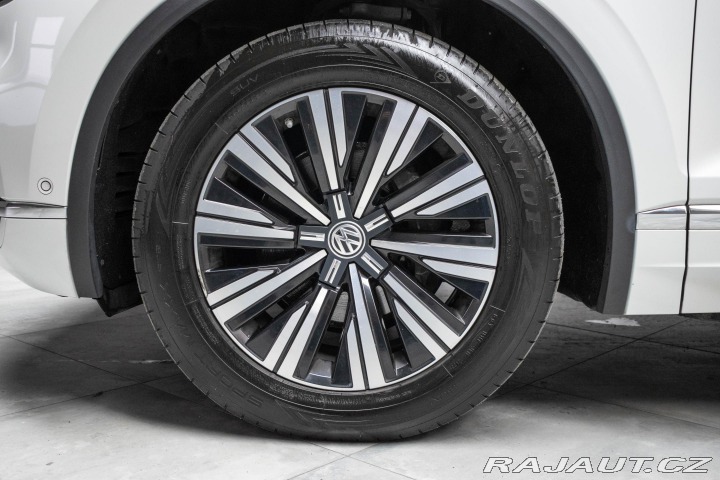 Volkswagen Touareg 3.0 TDI*REZERVACE* 2019
