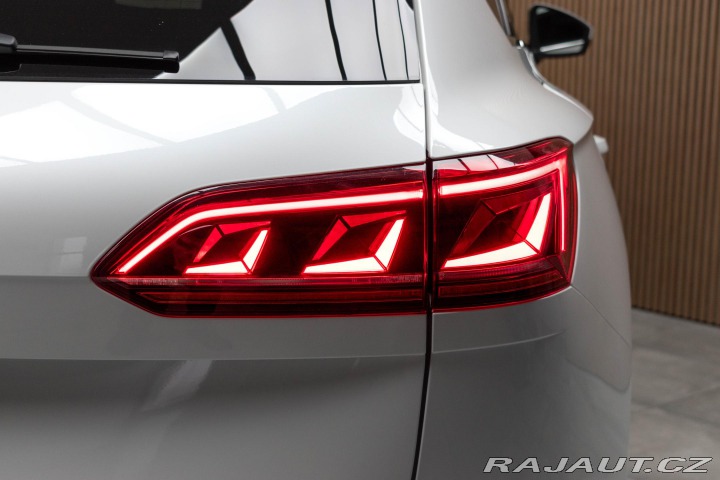 Volkswagen Touareg 3.0 TDI*REZERVACE* 2019