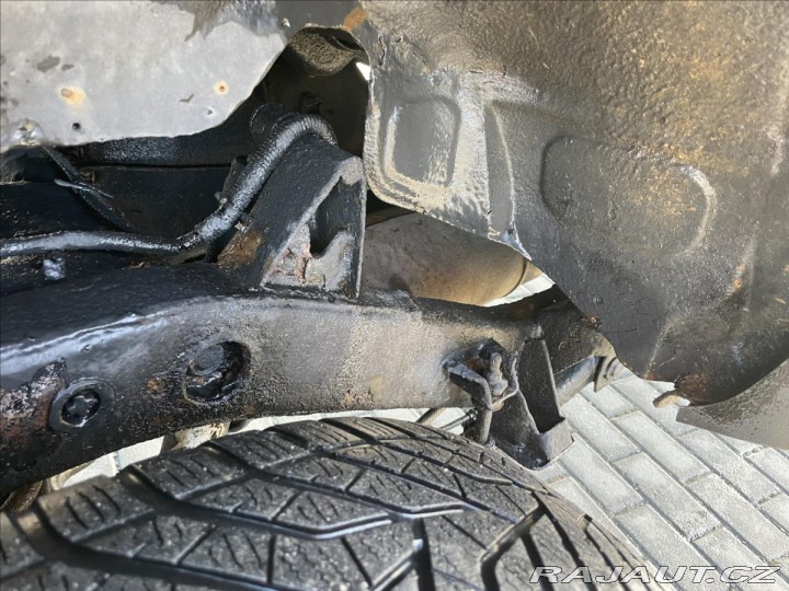 Mitsubishi Pajero 2,5 TD 85kw 4x4 Tažné Eko 2002