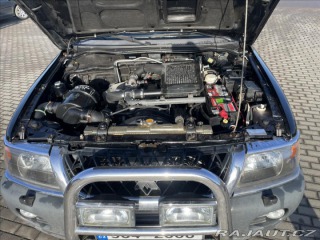 Mitsubishi Pajero 2,5 TD 85kw 4x4 Tažné Eko 2002