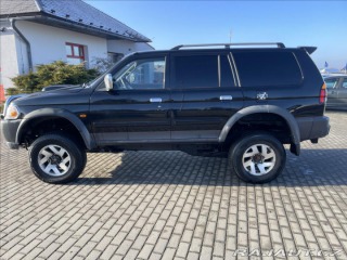Mitsubishi Pajero 2,5 TD 85kw 4x4 Tažné Eko 2002