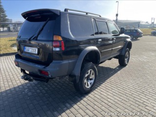 Mitsubishi Pajero 2,5 TD 85kw 4x4 Tažné Eko 2002