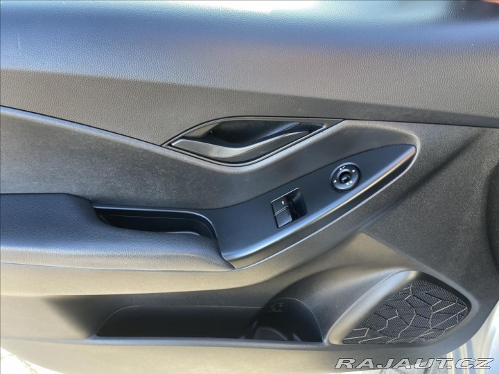 Hyundai ix20 1,4 i 66kw Klima, ESP, po 2011