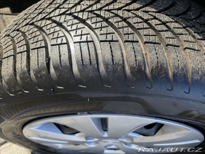 Hyundai ix20 1,4 i 66kw Klima, ESP, po 2011