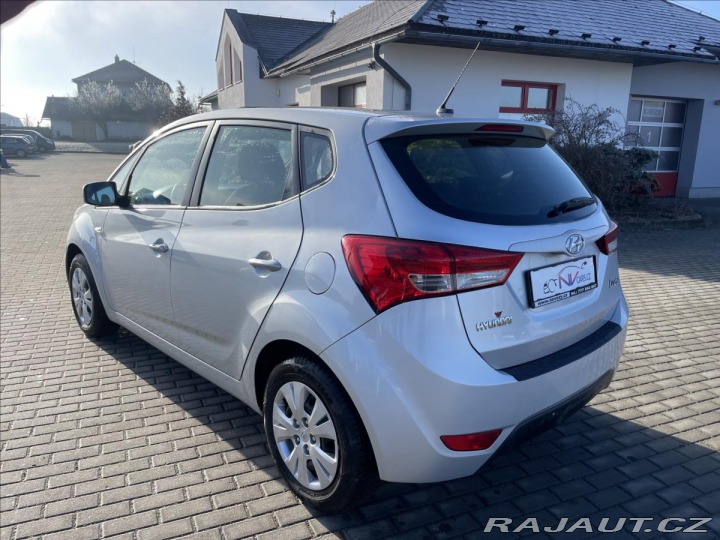Hyundai ix20 1,4 i 66kw Klima, ESP, po 2011