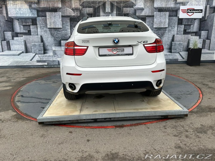 BMW X6 40D, 225KW, MASÁŽ, VÝBAVA 2012