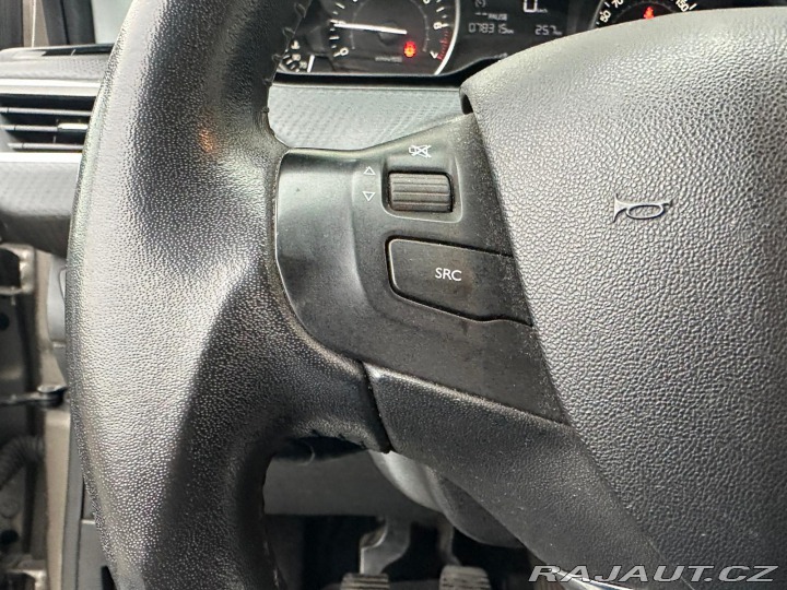 Peugeot 2008 1.2PURETECH,81KW,VYHŘ. SE 2016