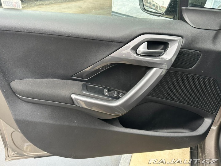 Peugeot 2008 1.2PURETECH,81KW,VYHŘ. SE 2016