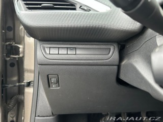 Peugeot 2008 1.2PURETECH,81KW,VYHŘ. SE 2012
