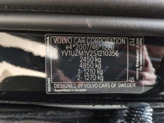 Volvo XC60 Plus Dark AWD, 2.0 B5 MHE 2025