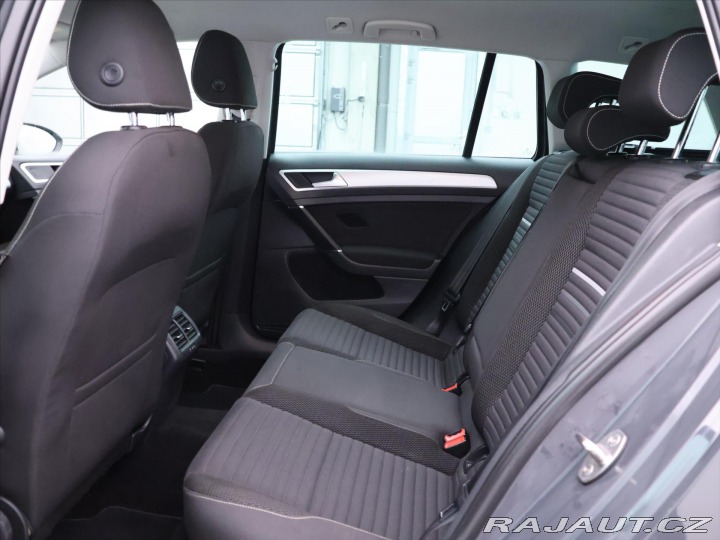 Volkswagen Golf 1,4 TSI 92kW DSG R-Line 1 2014