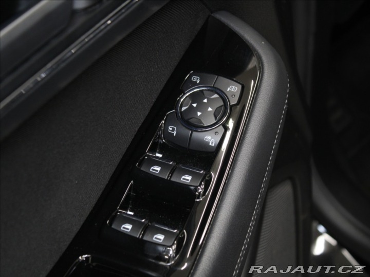 Ford S-MAX 2,0 EB 140kW 4x4 7-míst 1 2020