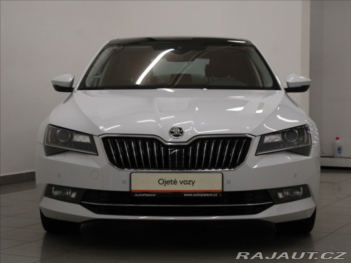 Škoda Superb 2,0 TDi 140kW L&K 1.m 2015