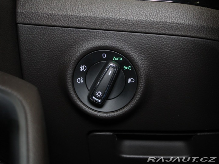 Škoda Superb 2,0 TDi 140kW L&K 1.m 2015