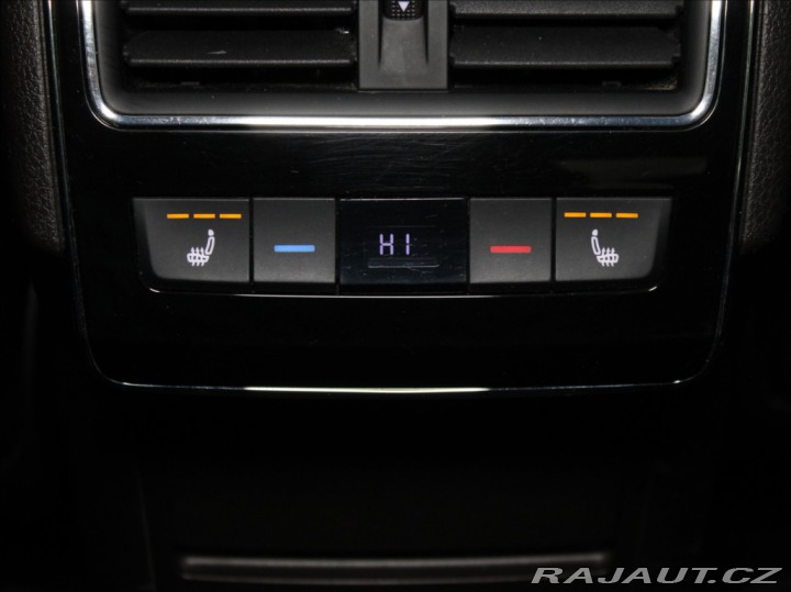 Škoda Superb 2,0 TDi 140kW L&K 1.m 2015