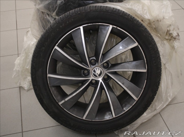 Škoda Superb 2,0 TDi 140kW L&K 1.m 2015