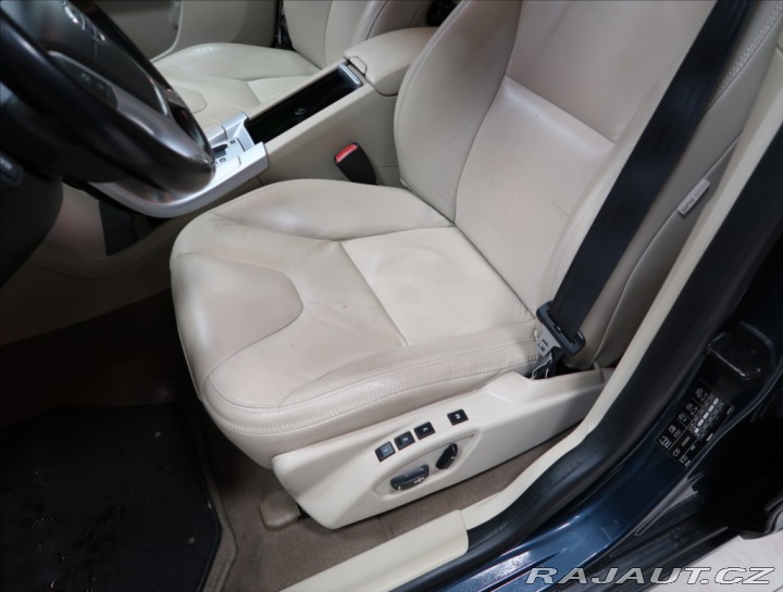 Volvo XC60 2,4 D5 AWD AUT 2011