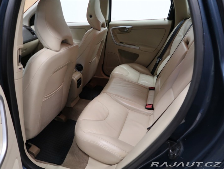 Volvo XC60 2,4 D5 AWD AUT 2011