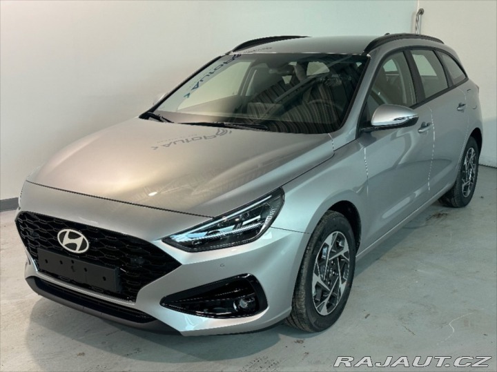 Hyundai i30 1,5 DPi INDIVIDUAL !AKČNÍ 2025