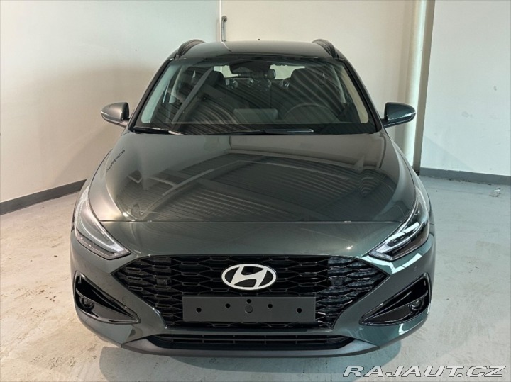 Hyundai i30 1,5 DPi INDIVIDUAL !AKČNÍ 2025