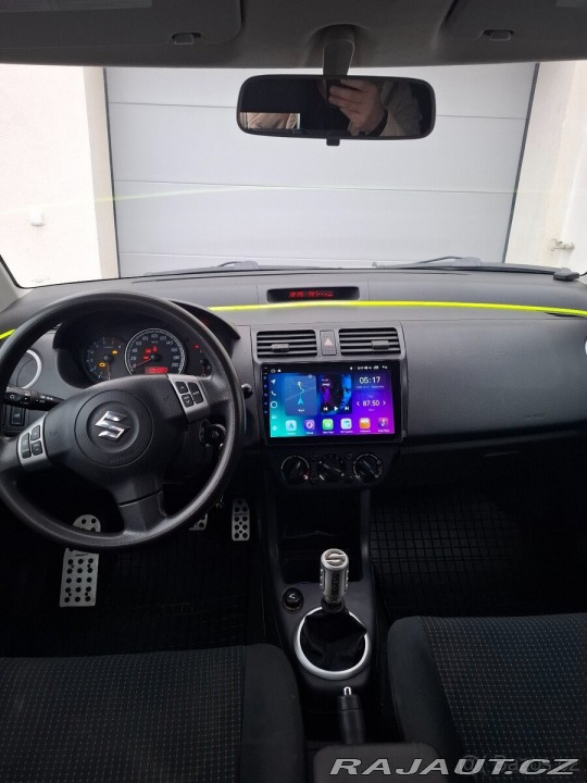 Suzuki Swift 1,3   GL | klima | navi | 2006