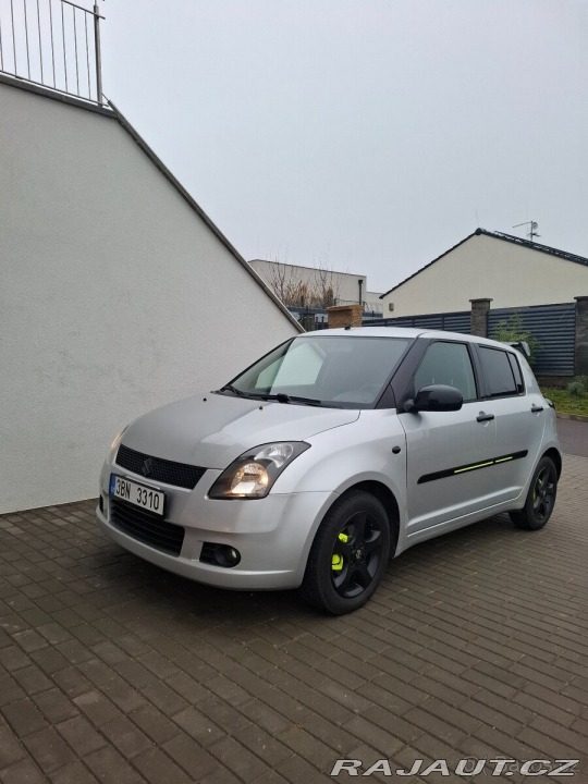 Suzuki Swift 1,3   GL | klima | navi | 2006