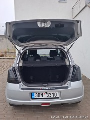 Suzuki Swift 1,3   GL | klima | navi | 2006
