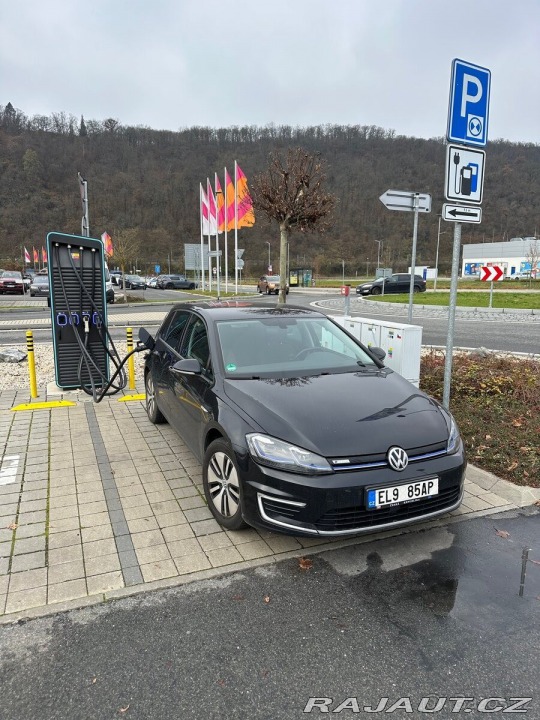 Volkswagen Golf  2020