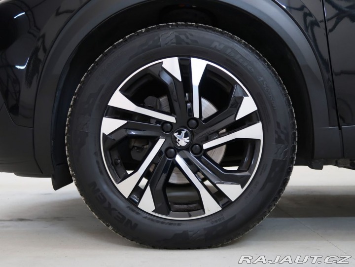 Peugeot 2008 1.2PureTech,75kW,ALLURE,M 1800