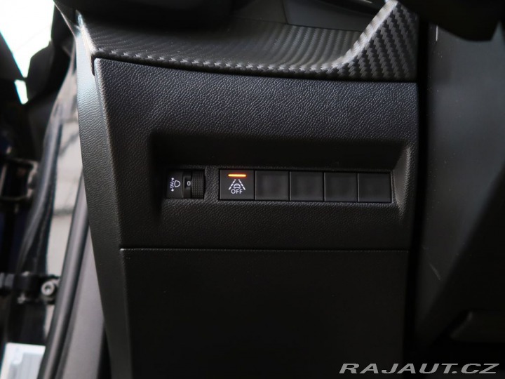 Peugeot 2008 1.2PureTech,75kW,ALLURE,M 1800