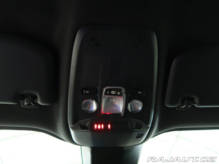 Peugeot 2008 1.2PureTech,75kW,ALLURE,M 1800