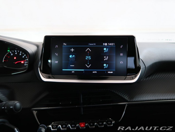 Peugeot 2008 1.2PureTech,75kW,ALLURE,M 1800