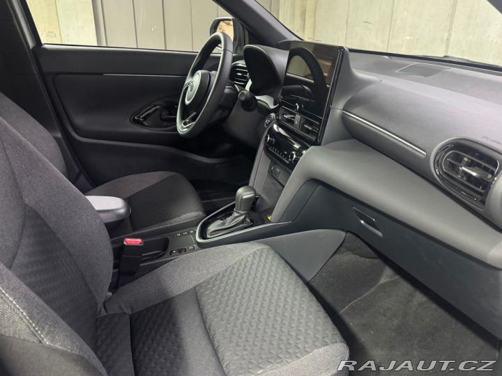 Toyota Yaris Cross STYLE 1.5 Hybrid FWD 116k 2025