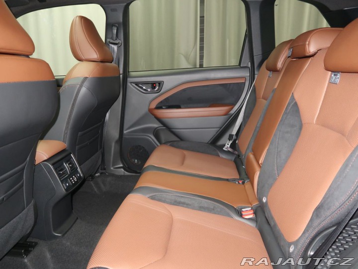 Subaru Forester TOURING 4X4. Květen + 0% 2026