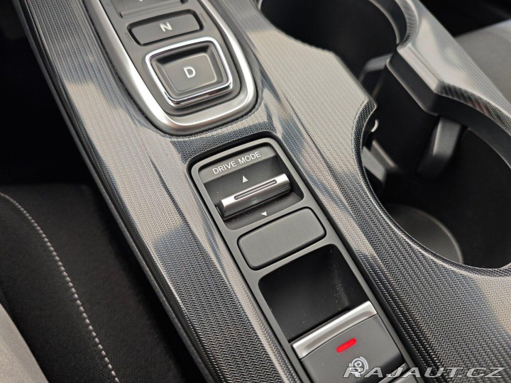 Honda Civic 2.0 e:HEV Elegance Tažné+ 2025