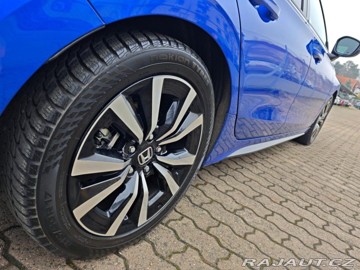 Honda Civic 2.0 e:HEV Elegance Tažné+ 2025