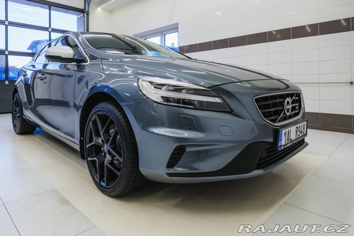 Volvo V40 D3 110kW R-design nez.top 2018