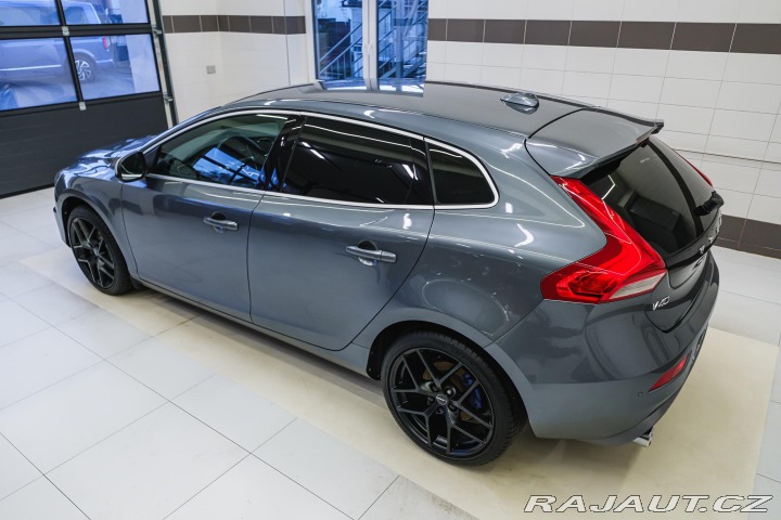 Volvo V40 D3 110kW R-design nez.top 2018