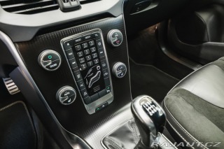 Volvo V40 D3 110kW R-design nez.top 2018