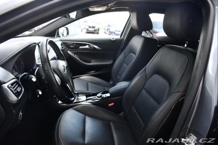 Mercedes-Benz GLA INFINITI QX30 220 CDI 4MA 2018