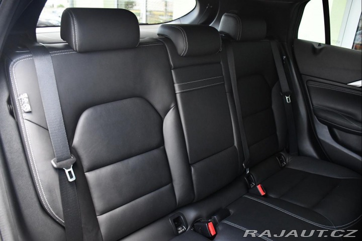 Mercedes-Benz GLA INFINITI QX30 220 CDI 4MA 2018