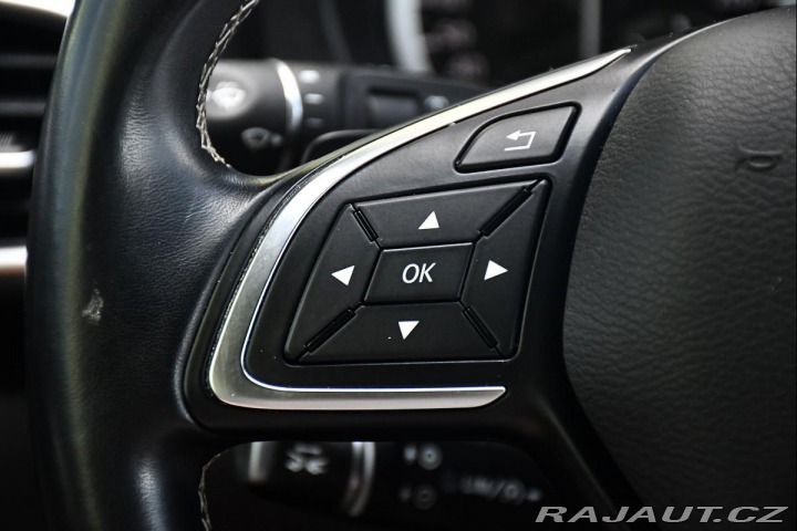 Mercedes-Benz GLA INFINITI QX30 220 CDI 4MA 2018