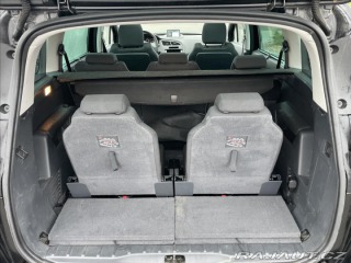 Peugeot 5008 2,0 HDi 110kw 7míst GPS L 2015