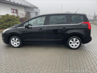 Peugeot 5008 2,0 HDi 110kw 7míst GPS L 2015