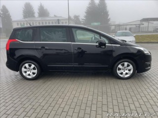 Peugeot 5008 2,0 HDi 110kw 7míst GPS L 2015