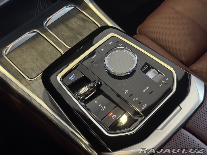 BMW i7 xDrive60 2024