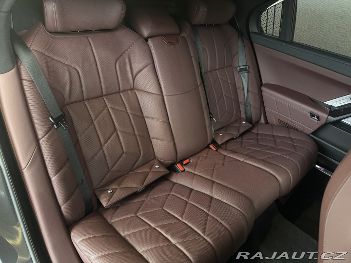 BMW i7 xDrive60 2024